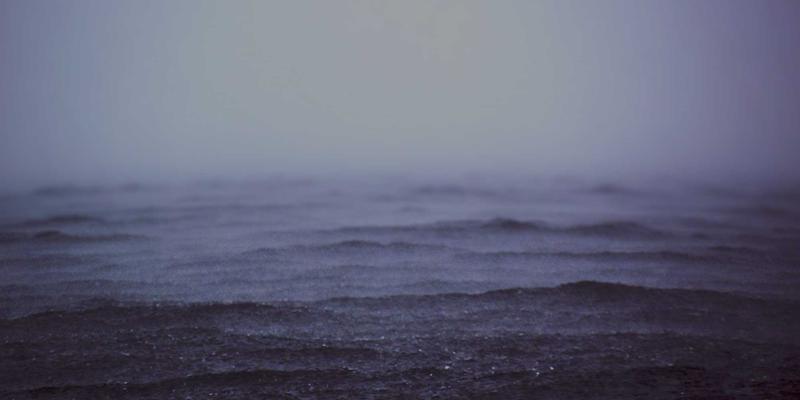 宏基金QDII投资指南：一键全球资产配置，科学分散财富管理风险